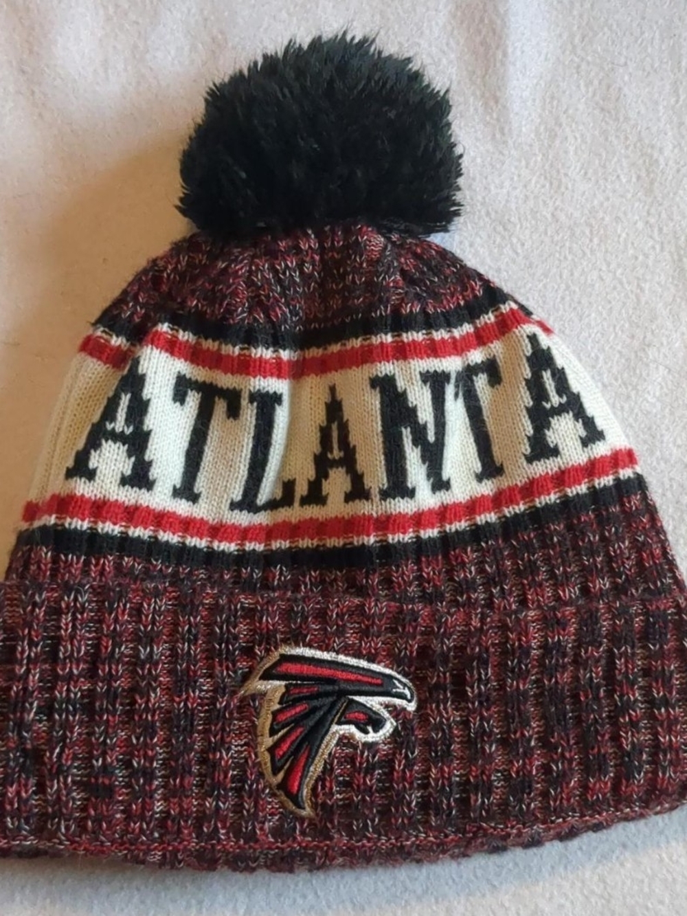 New Era Atlanta Falcons NFL Knit Pom Beanie Hat One Size Red/White/Black